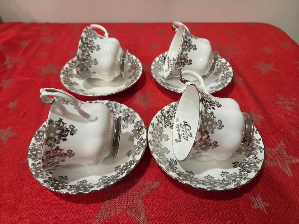 Royal Albert 25th Anniversary Teacups and Saucers - photo 2