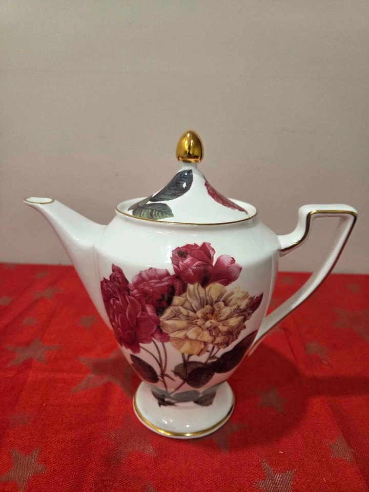 Set of 2 Royal Elfreda Teapot and Sugar Bowl - photo 2