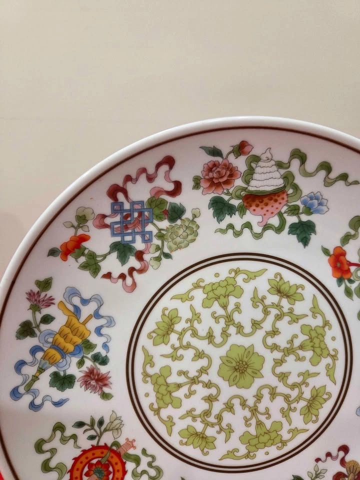 Vintage Chinoiserie Flower Basket Porcelain Painted Plate, 9.25” - photo 2