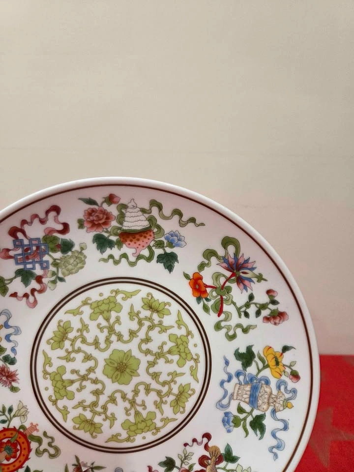 Vintage Chinoiserie Flower Basket Porcelain Painted Plate, 9.25” - photo 3