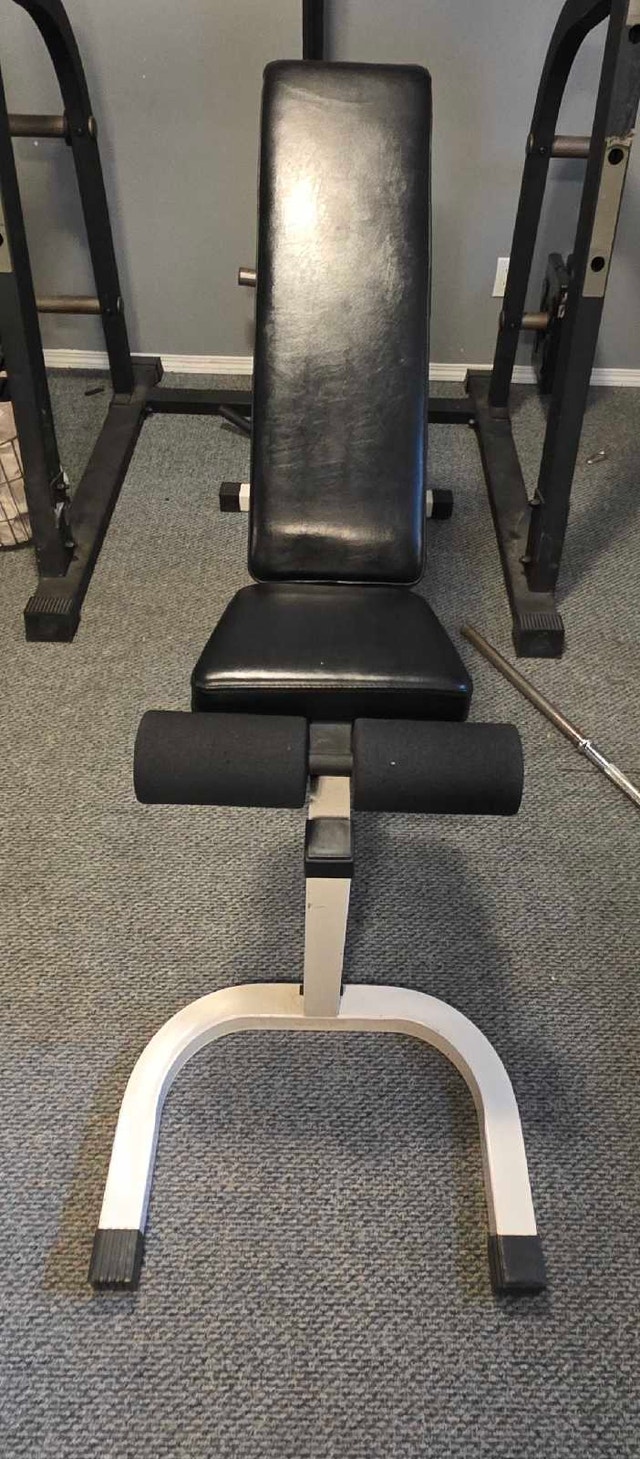 Adjustable Weight Bench