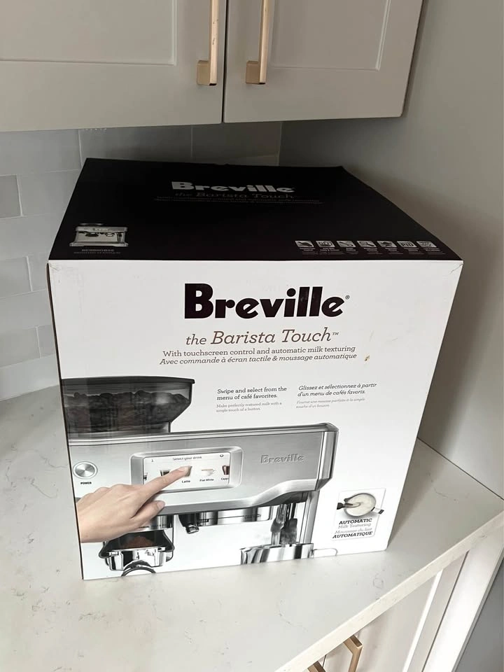 Breville Barista Touch Espresso Machine - Excellent Condition - photo 3