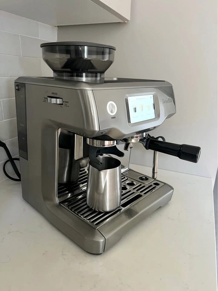 Breville Barista Touch Espresso Machine - Excellent Condition - photo 5