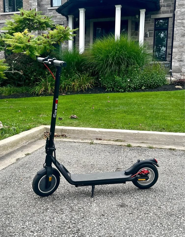 Electric Scooter 5TH WHEEL v20 PRO 350W - Used 3 Times