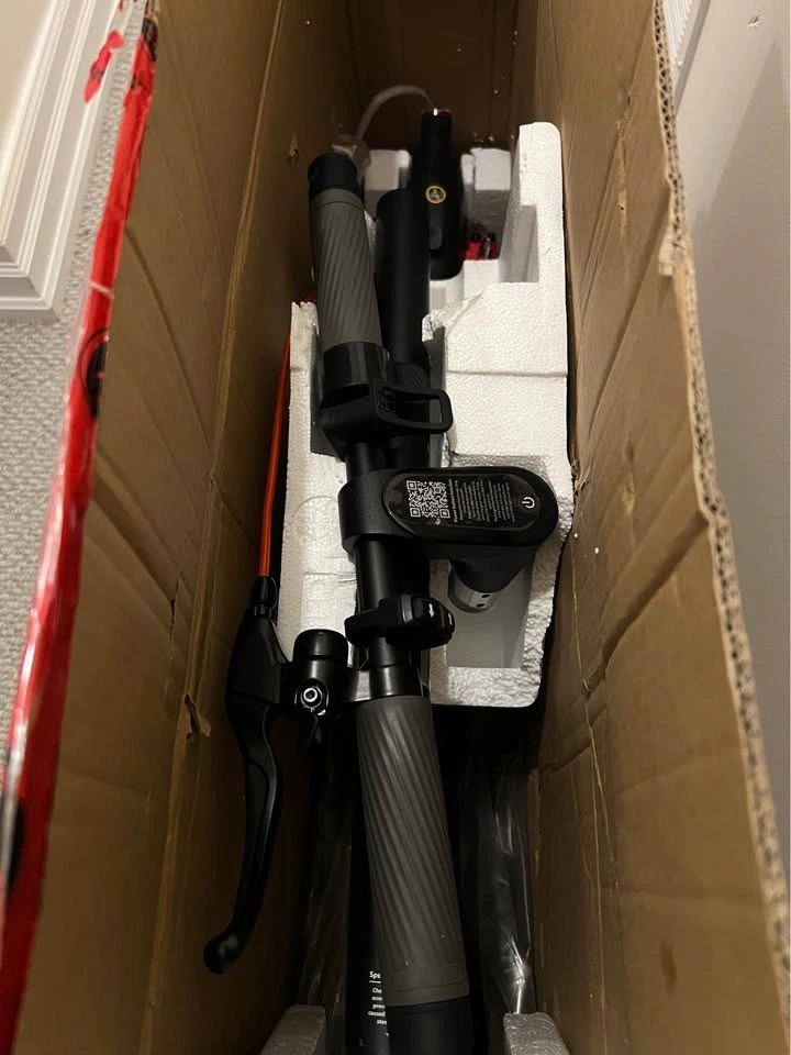 Electric Scooter 5TH WHEEL v20 PRO 350W - Used 3 Times - photo 4