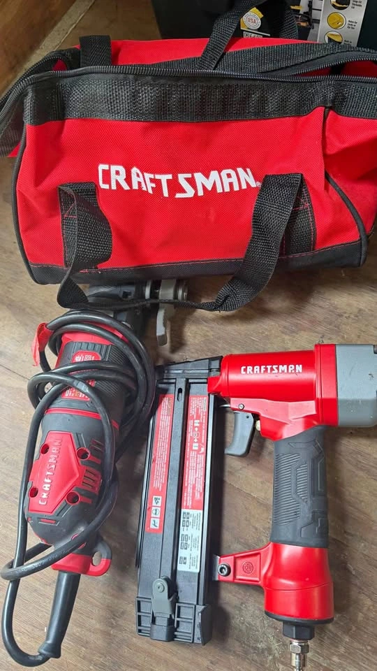 Finish Nail Gun Straight 18ga and Oscillating Multi-Tool Craftsm