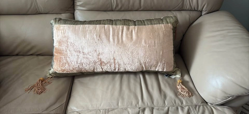 Decorative rectangular cushion 23”x10” - photo 4