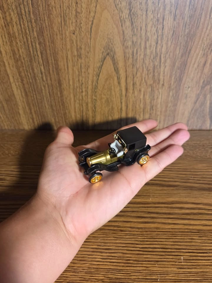Vintage Toy Car - photo 2