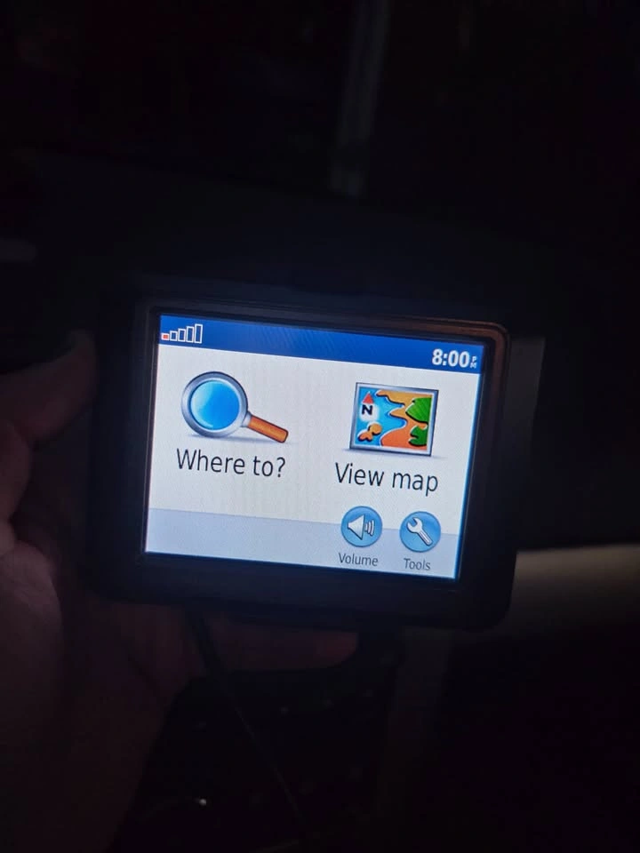 Garmin Nuvi GPS with Suction Stand - photo 4