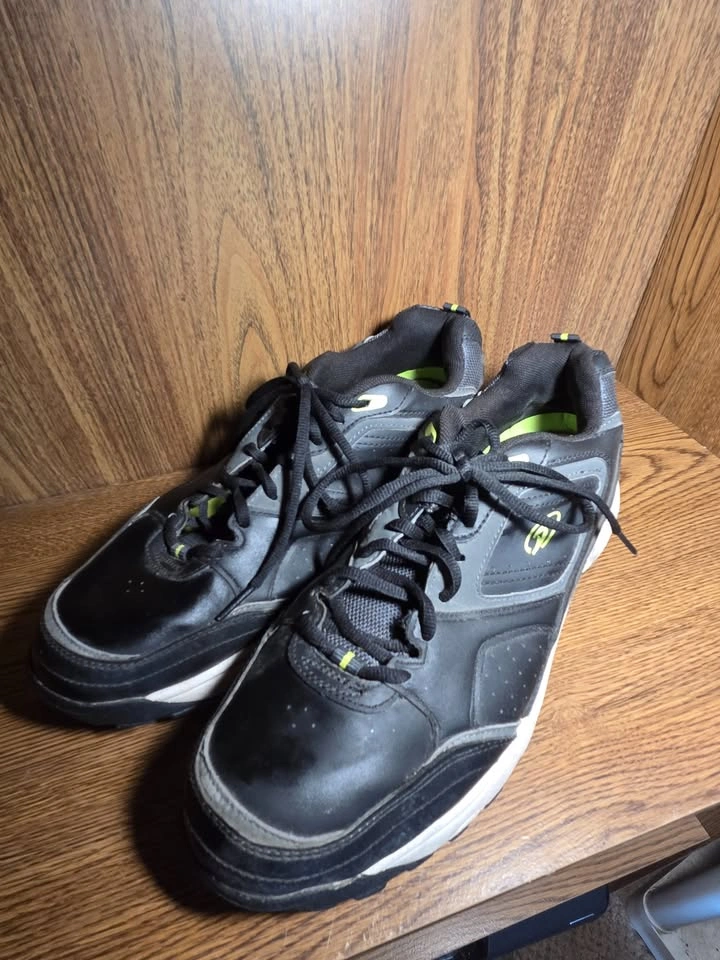 Golf Shoes with Carrying Case Size 11 Mens - photo 2