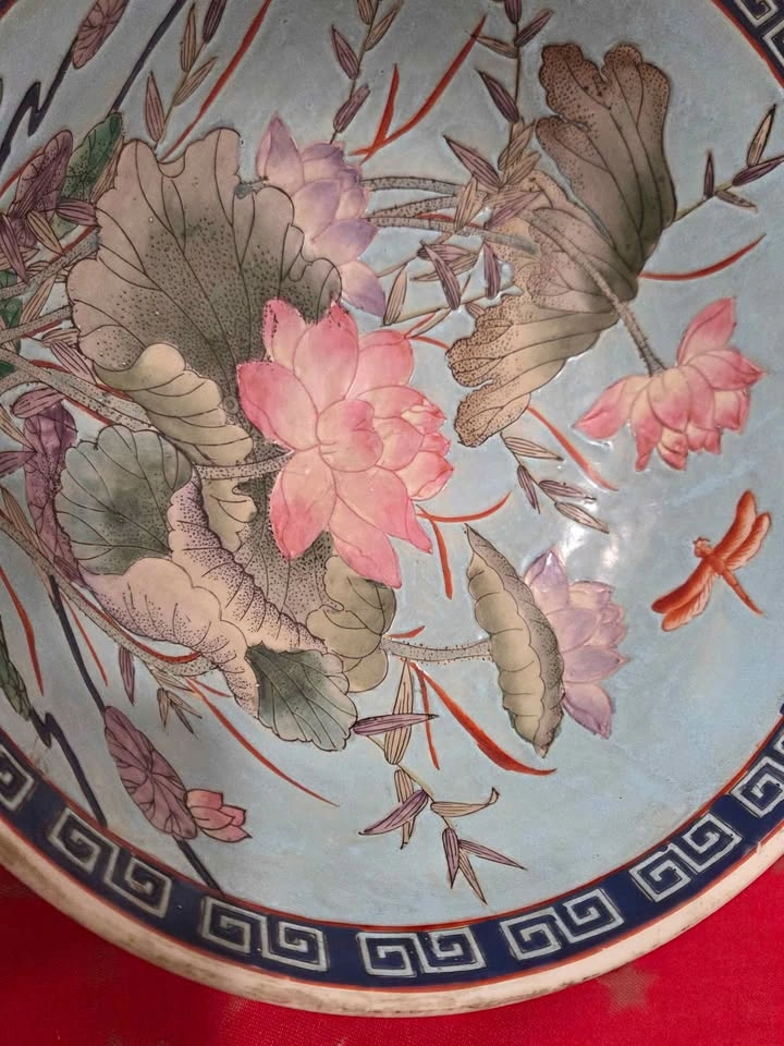 Vintage Chinese Famille Rose Porcelain Bowl, 12 1/4 " - photo 5
