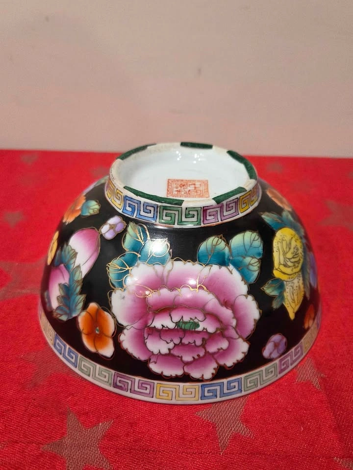 Vintage Chinese Chaozhou Polychrome Porcelain Bowl, 8" - photo 5