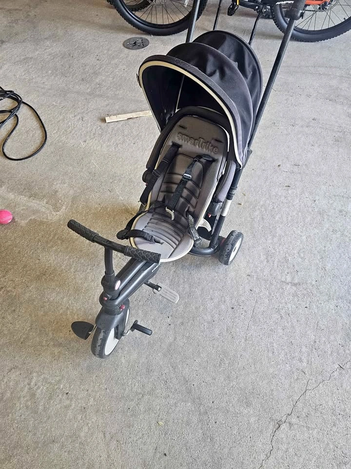 smarTrike 6-in-1 Folding Trike
