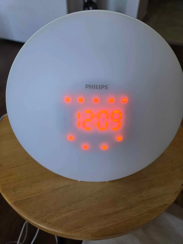 Philips Wake Up Alarm Clock - photo 3