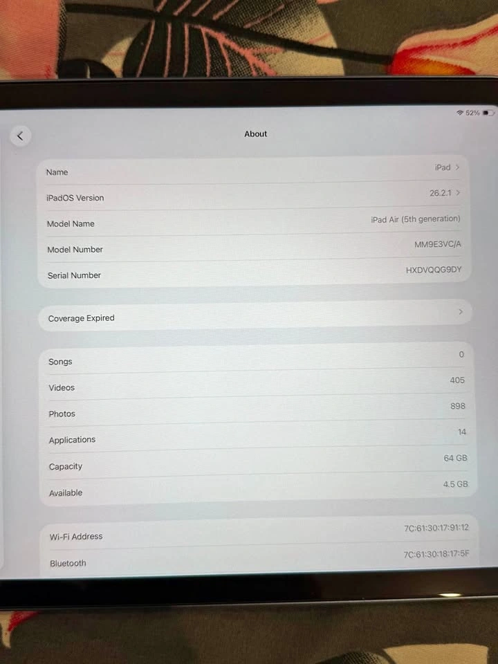 Apple iPad Air (5th Generation) 64GB