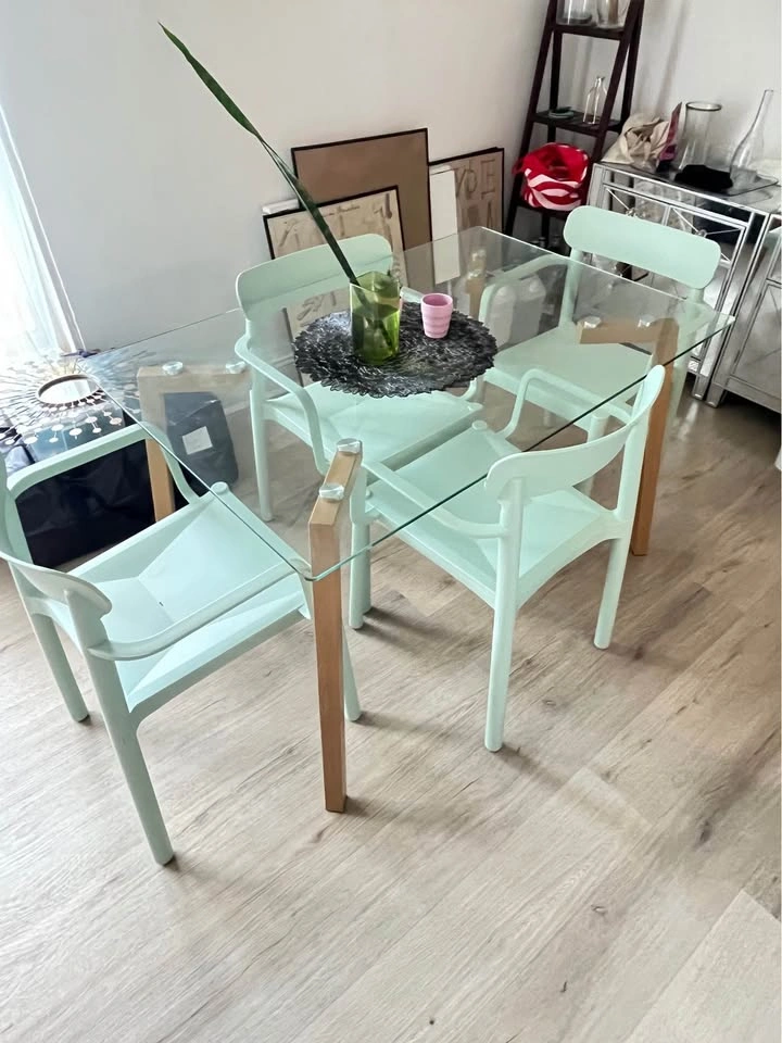 Glass table and chairs - photo 2