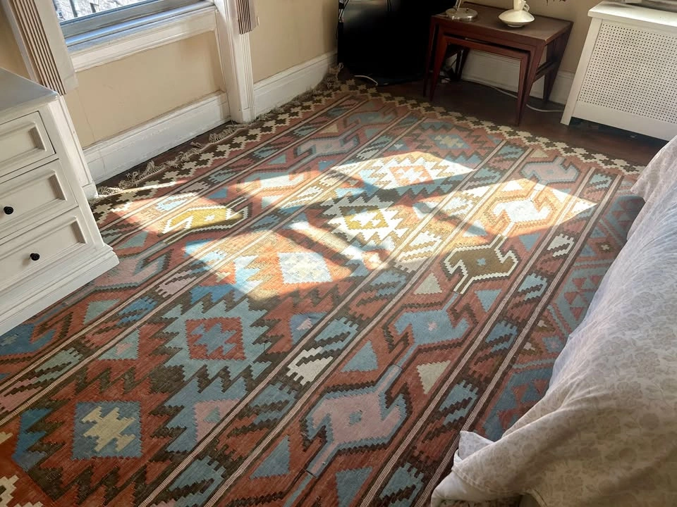 Large Hand-Woven Wool Kilim Rug - 10' x 14' - photo 2