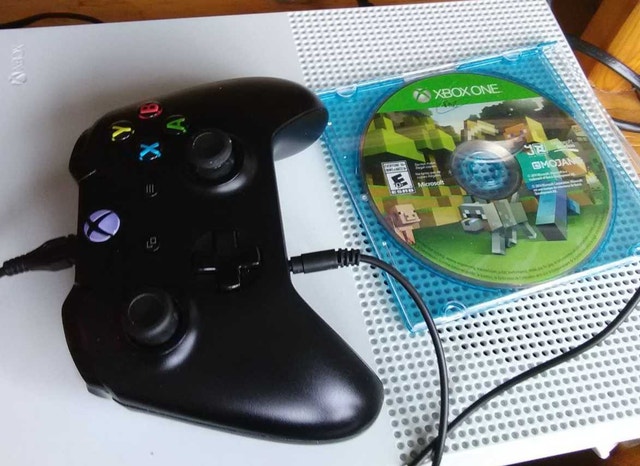 Xbox One S Bundle - photo 3