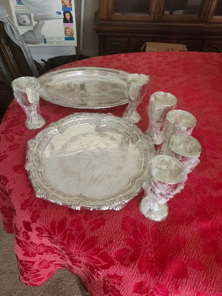 Estate Sale in Victoria at View and Vancouver St. - photo 3
