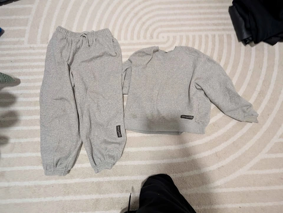 Zara Grey Sweatshirt and Sweatpants Set