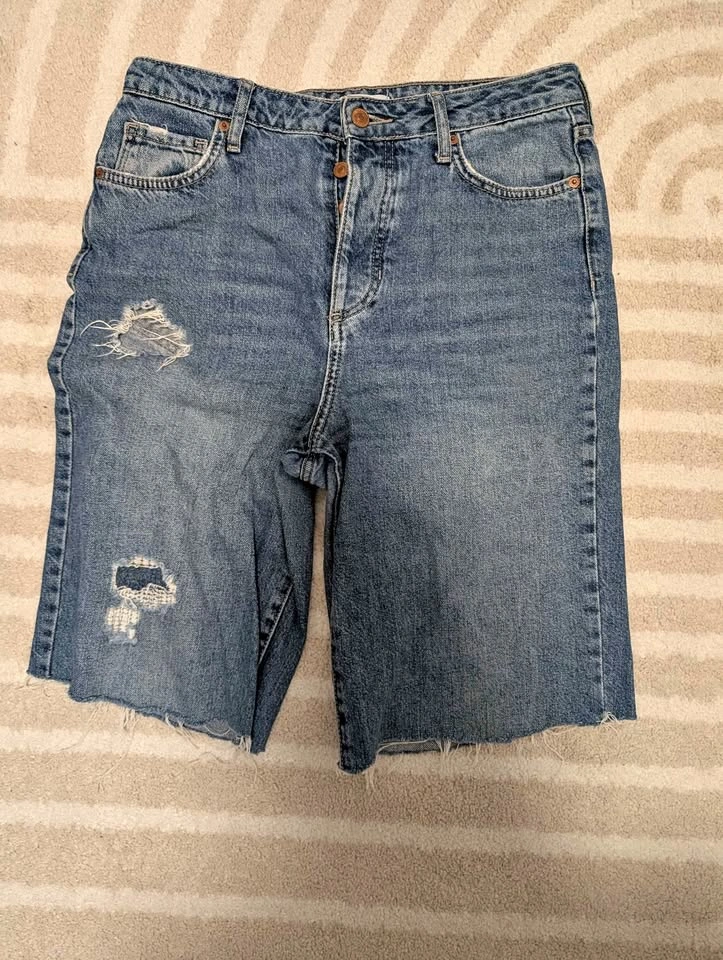 Forever 21 Premium Distressed Denim Shorts