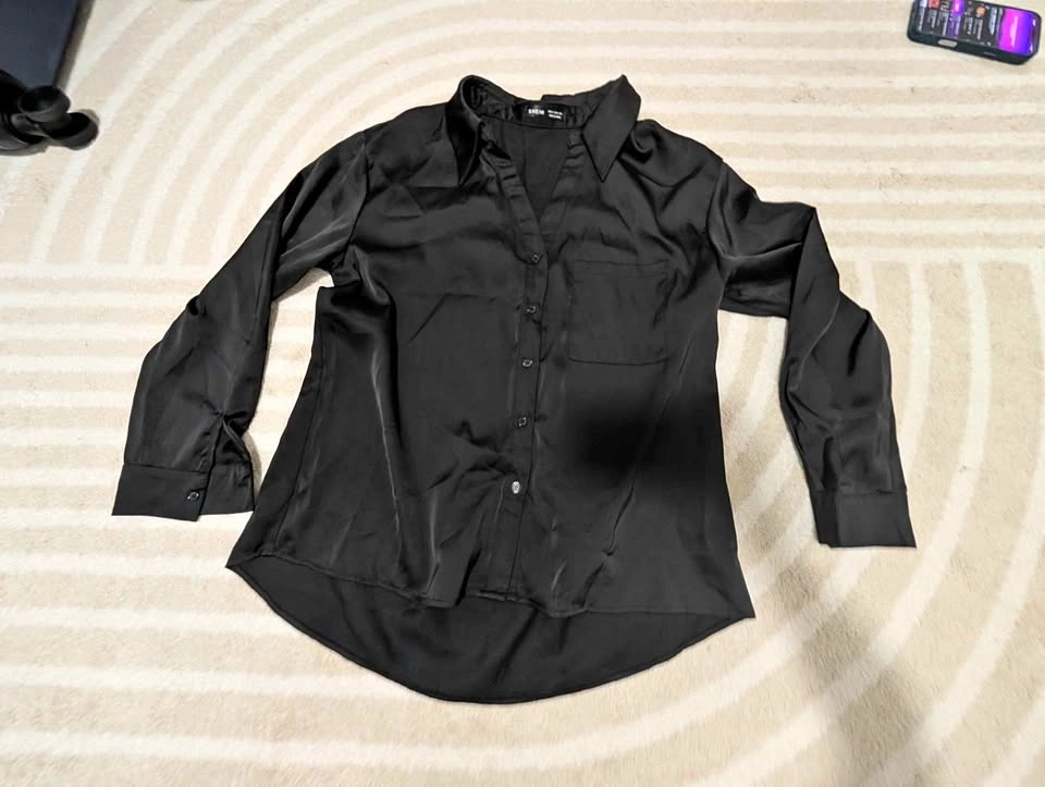 SHEIN Black Satin Long Sleeve Button Up Shirt