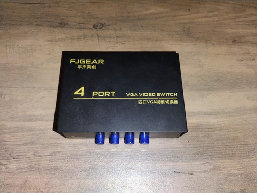4 Port VGA Video Selector Switch 4 In 1 Out VGA Switcher