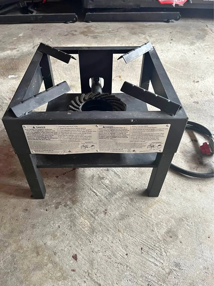 Brand New Outdoor Propane Gas Burner / Cooker
