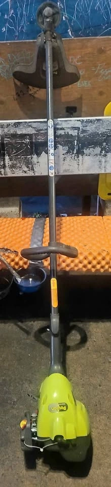 Poulan P4500F Gas String Trimmer