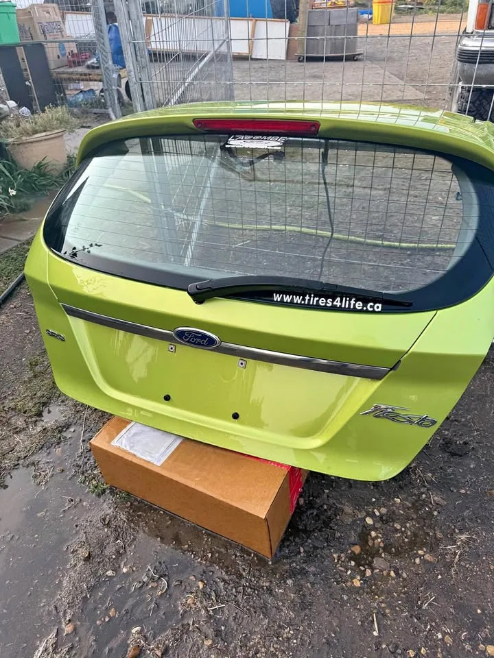 2012 Ford Fiesta SES Hatchback OEM Trunk Hatch ($400 OBO) thumbnail