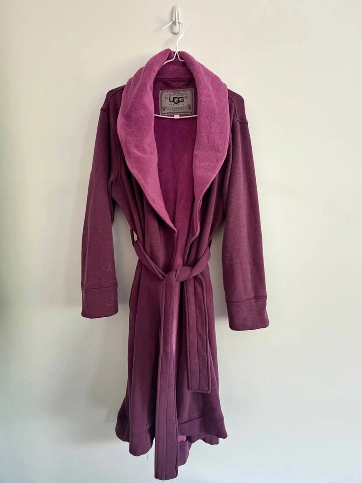 UGG Plush Fleece Robe – Mauve/Plum
