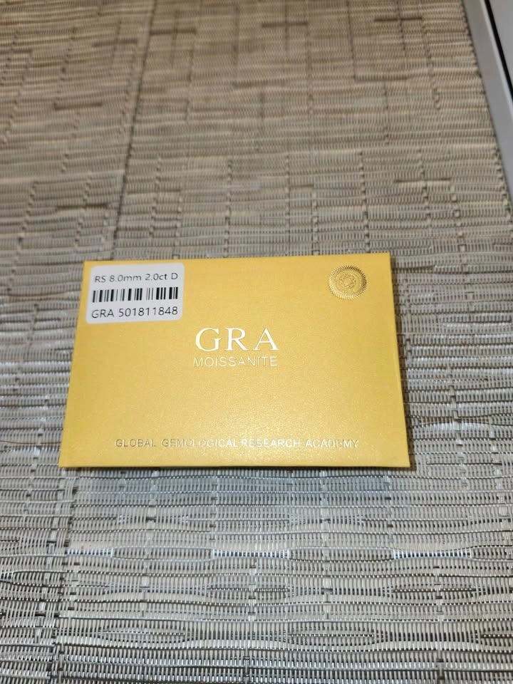 2 Carat GRA Moissanite 8mm Stud Earrings - photo 5