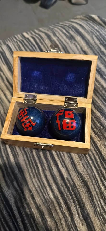 Baoding Balls with Wooden Box