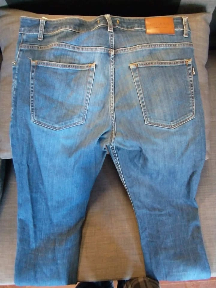 2 pairs of jeans 34x32, good condition. - photo 2