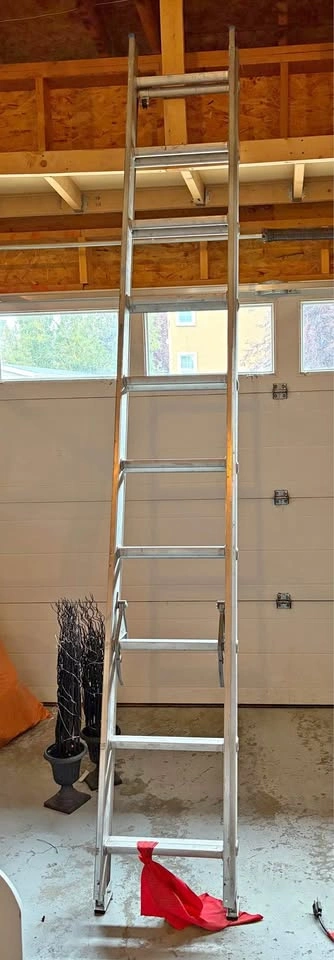 10ft Aluminum Extension Ladder
