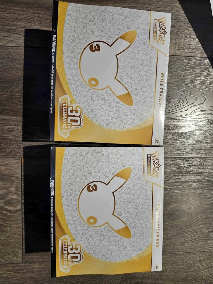 Pokemon TCG 30th Celebration ETB