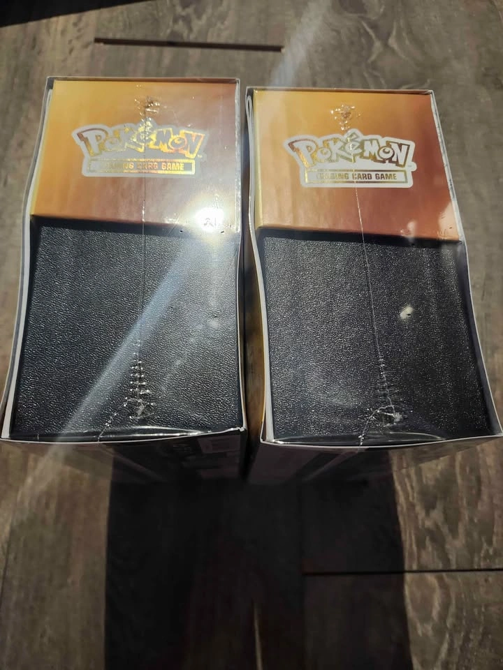 Pokemon TCG 30th Celebration ETB - photo 3