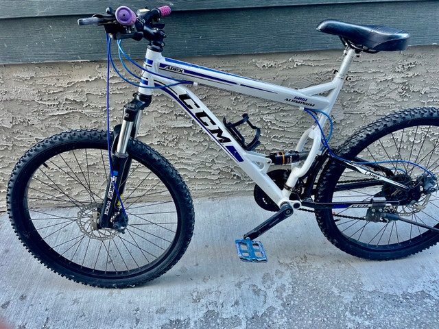 CCM Apex Mountain Bike