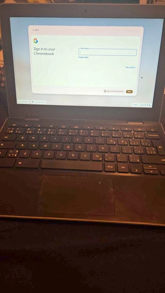 Chromebook laptop Asus