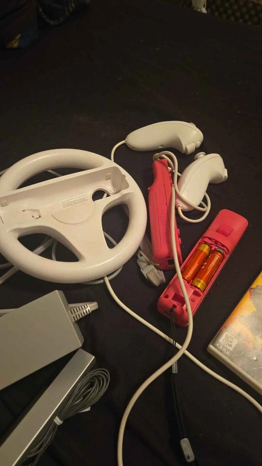 Wii console and accessories - photo 3
