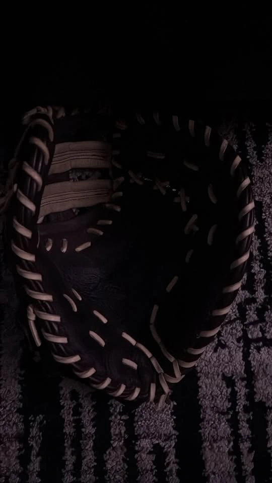 Mizuno first base mitt - photo 2
