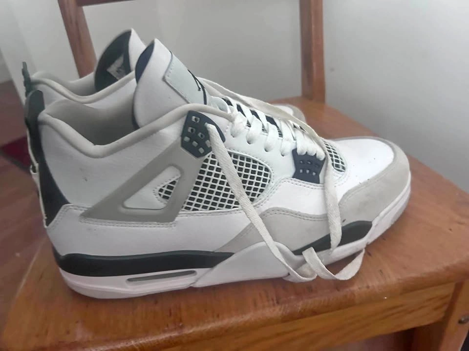 Jordan Retro 4s
