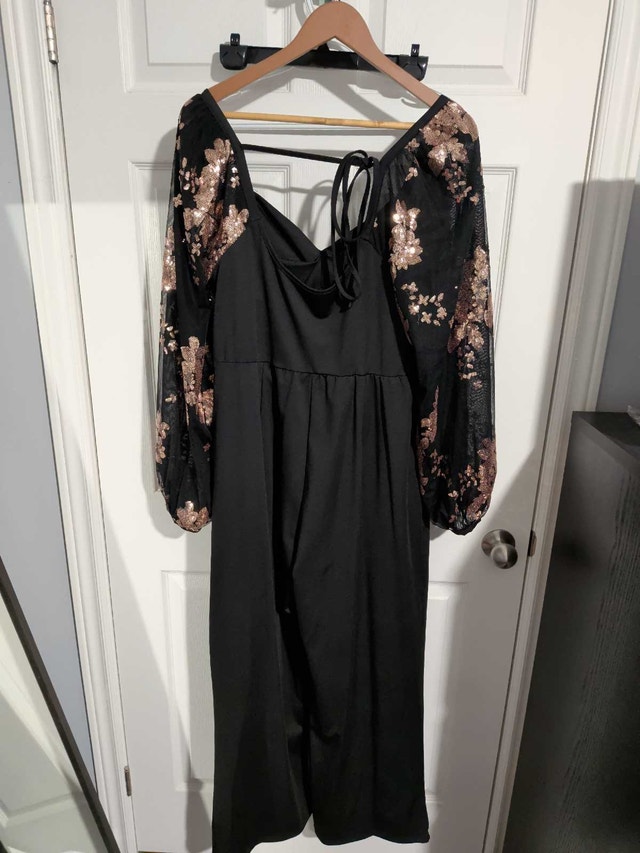 Brand new black jumpsuit with gold sleeves - photo 2