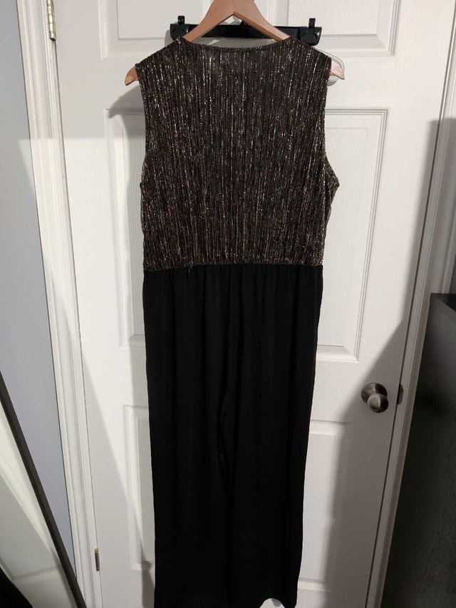 Black and gold jumpsuit with pockets - photo 2