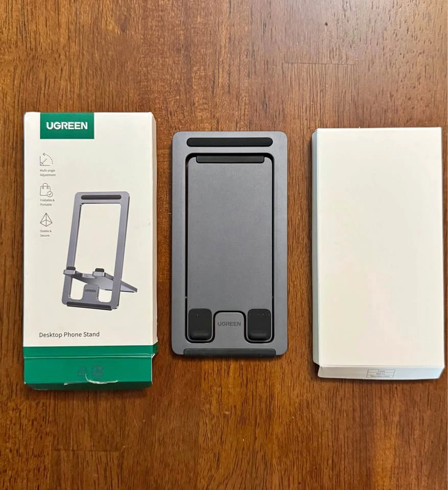 Metal Phone stand fully foldable, and adjustable *NEW*