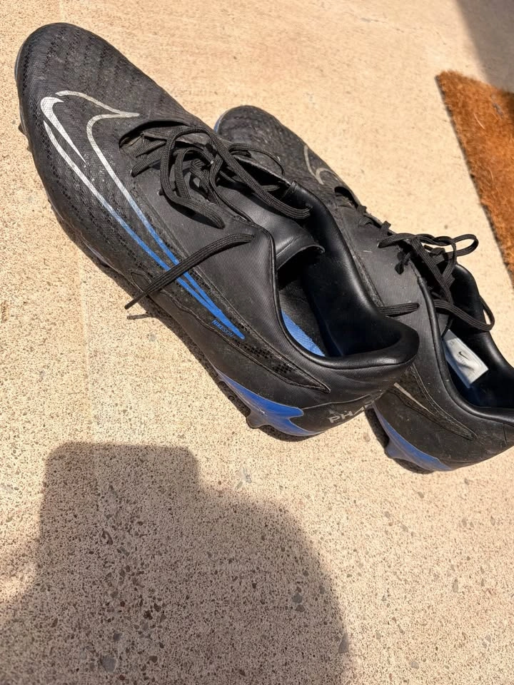 Soccer Cleats - Phantom Size 9 - photo 2