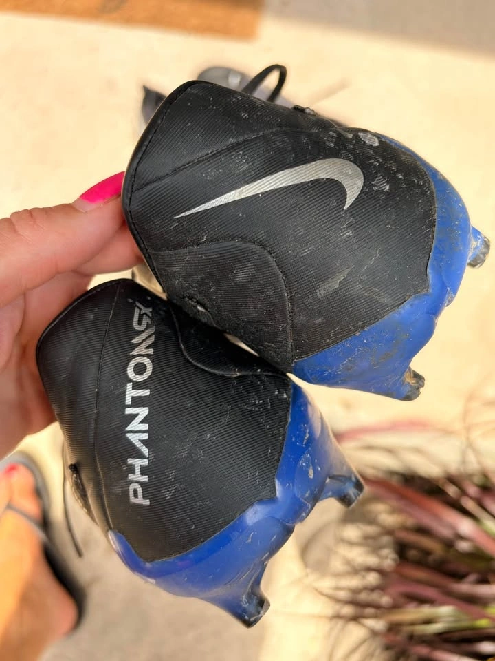 Soccer Cleats - Phantom Size 9 - photo 3