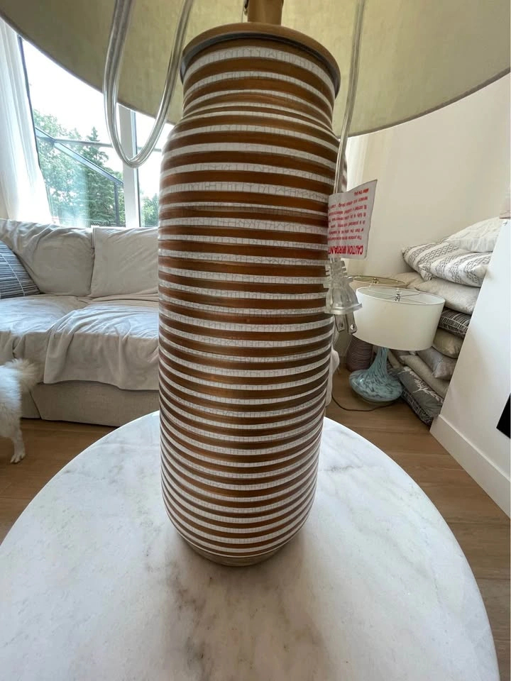 Pair of Striped Ceramic Lamps - photo 2
