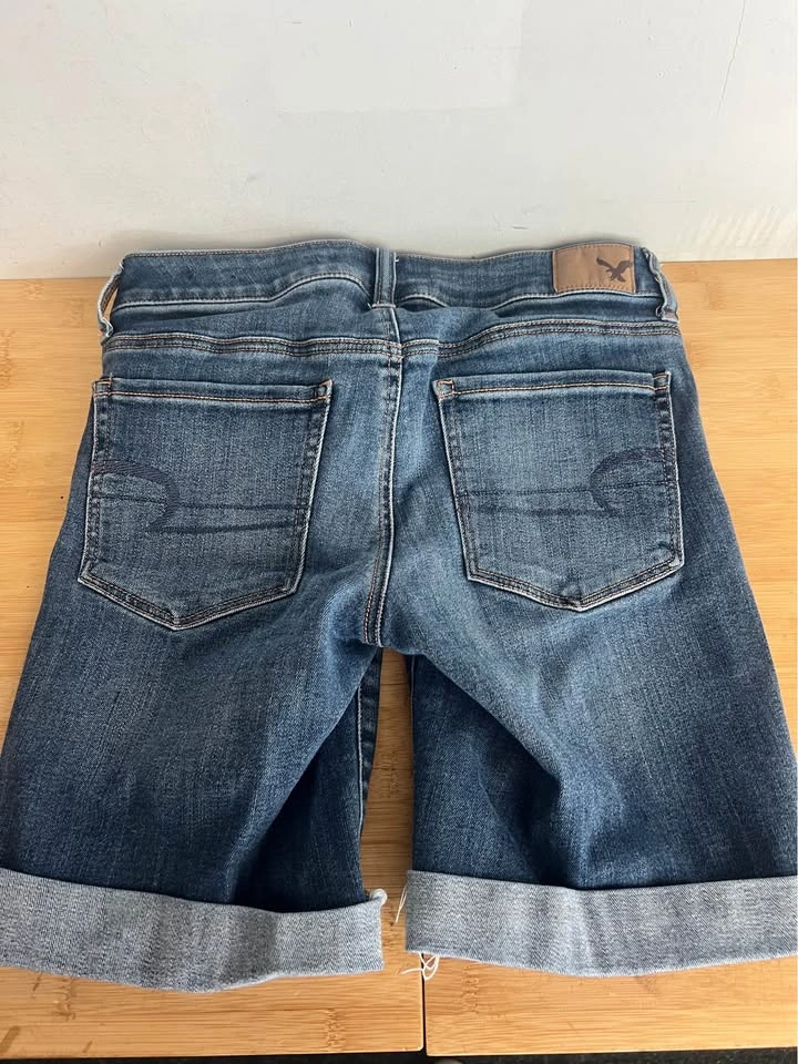 Denim shorts - photo 4