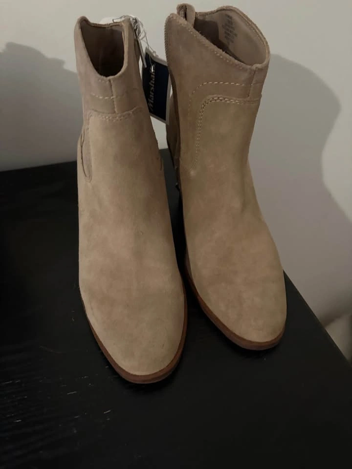 Women’s Boots Size 7 - photo 3